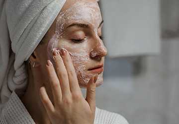 Top 10 DIY Face Masks for Glowing and Clear Skin